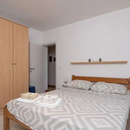 Family Nicole 别墅 *