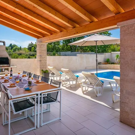 别墅 Family Nicole *