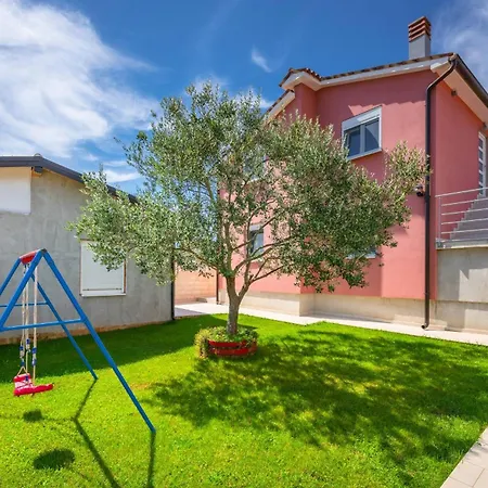 ヴィラ Family Nicole