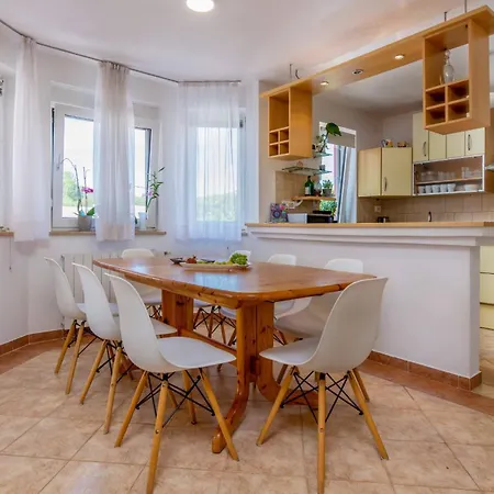 Family Nicole * プーラ