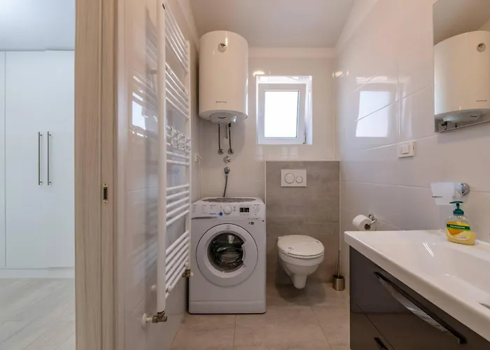 Vila Family Nicole Pula