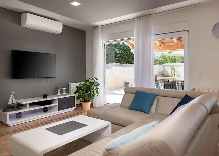 Vila Family Nicole *